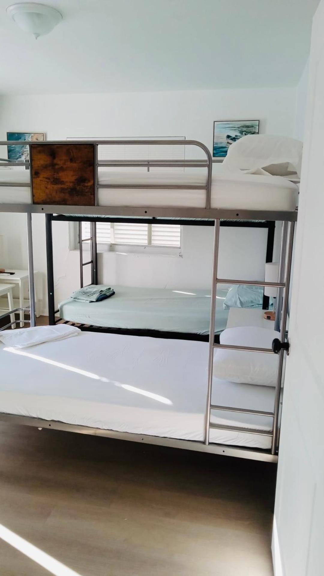 Hostel Beds & Sheets Fll Airport Дания-Бич Экстерьер фото