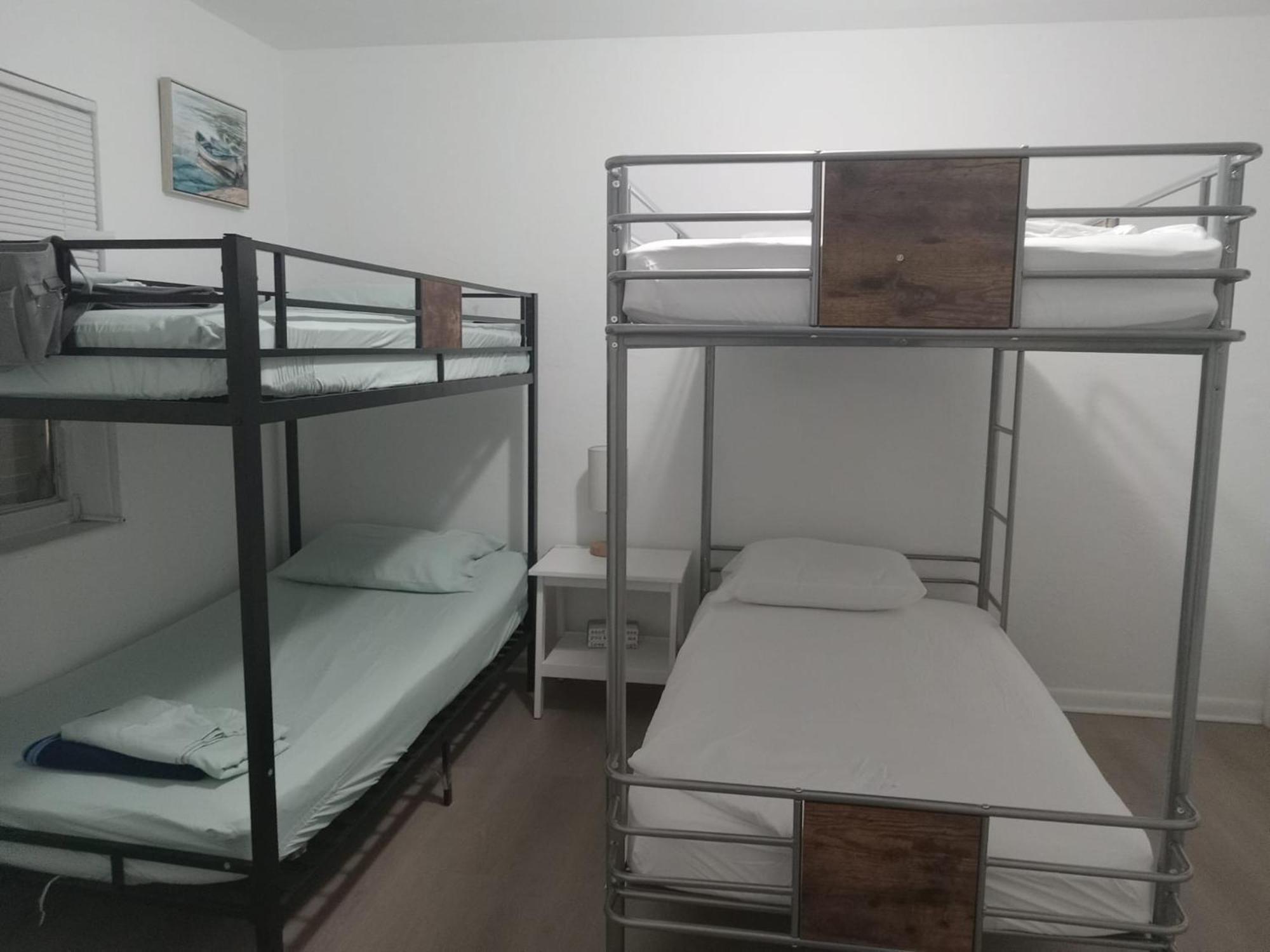 Hostel Beds & Sheets Fll Airport Дания-Бич Экстерьер фото